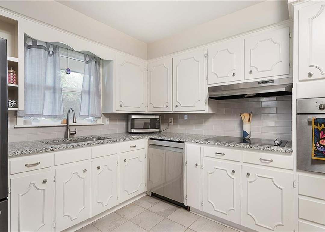 5212 Delmar Street — photo 20
