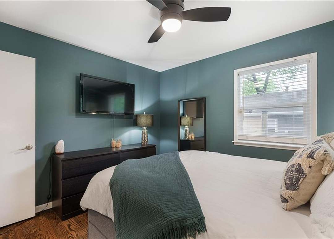 5212 Delmar Street — photo 26