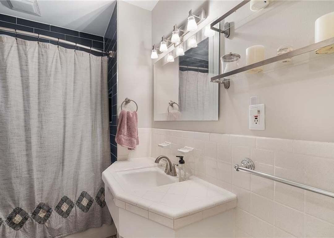 5212 Delmar Street — photo 28