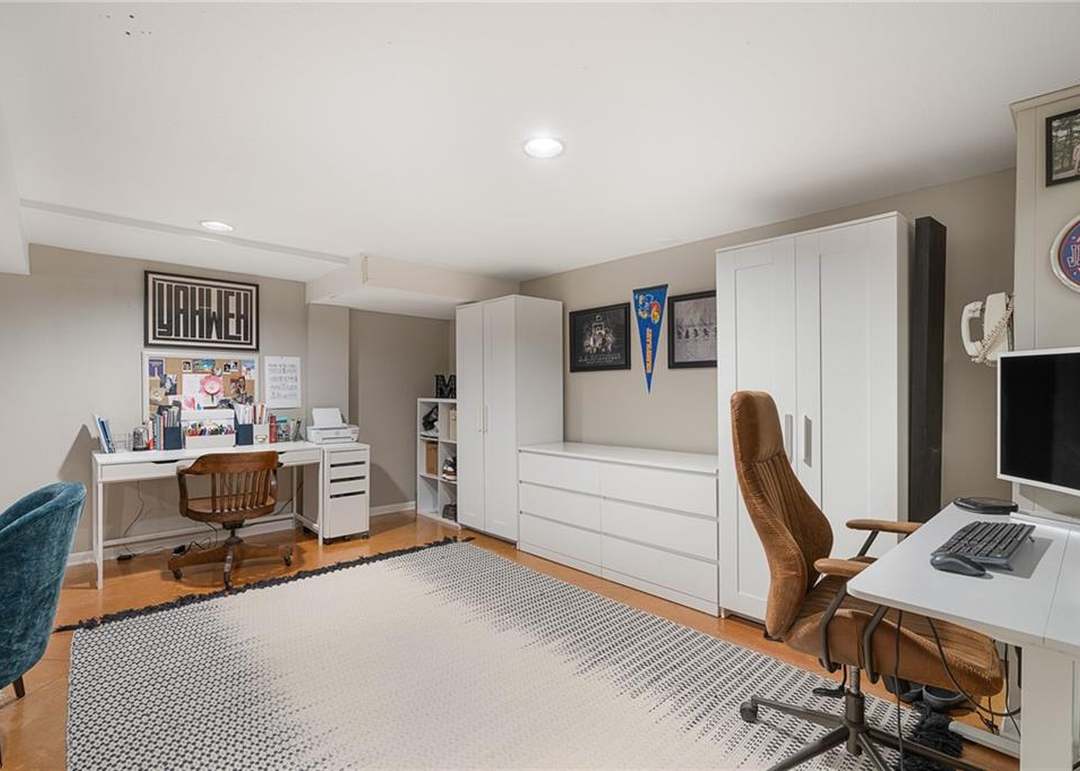 5212 Delmar Street — photo 38