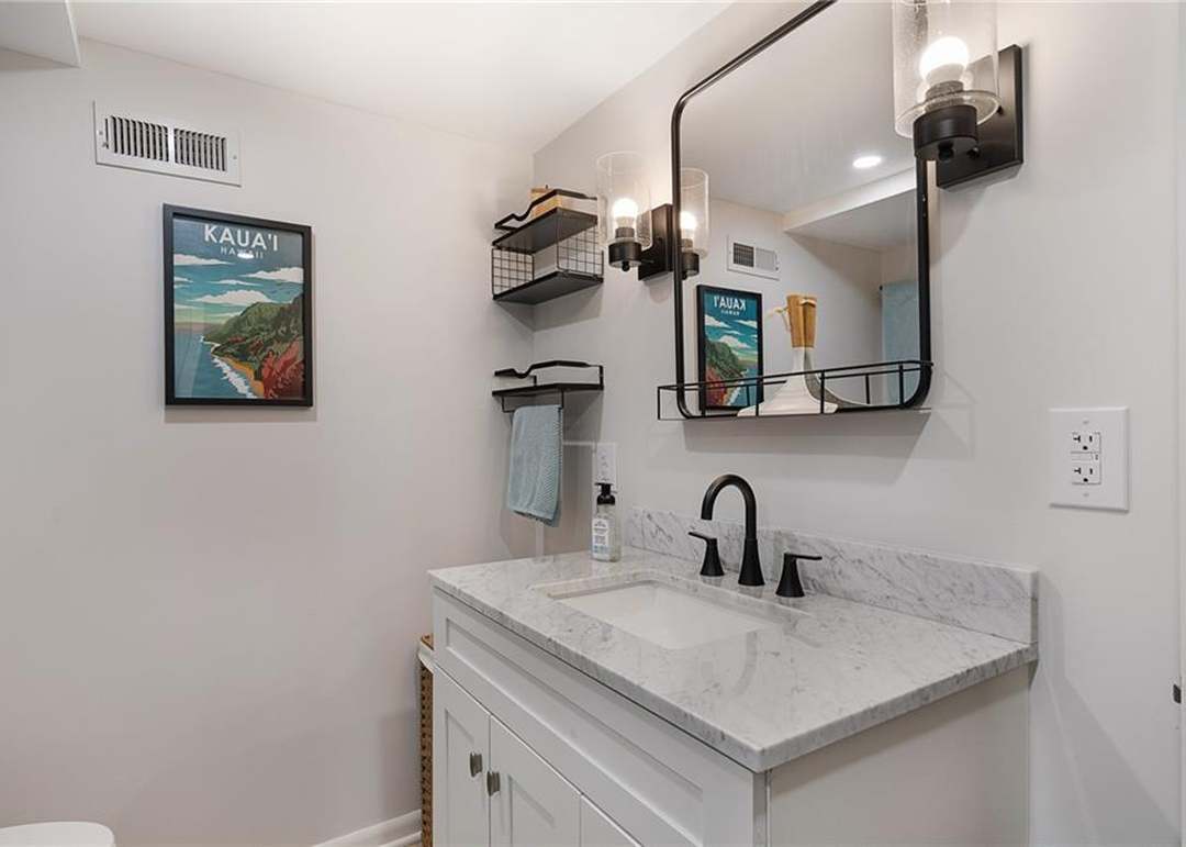 5212 Delmar Street — photo 40