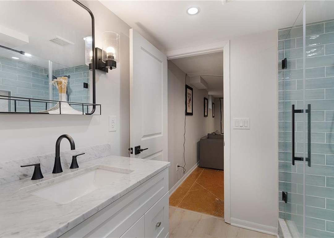 5212 Delmar Street — photo 41