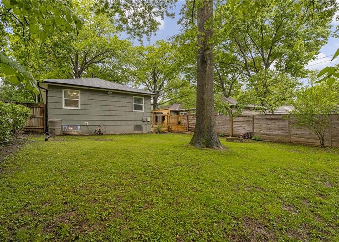 5212 Delmar Street — photo 46