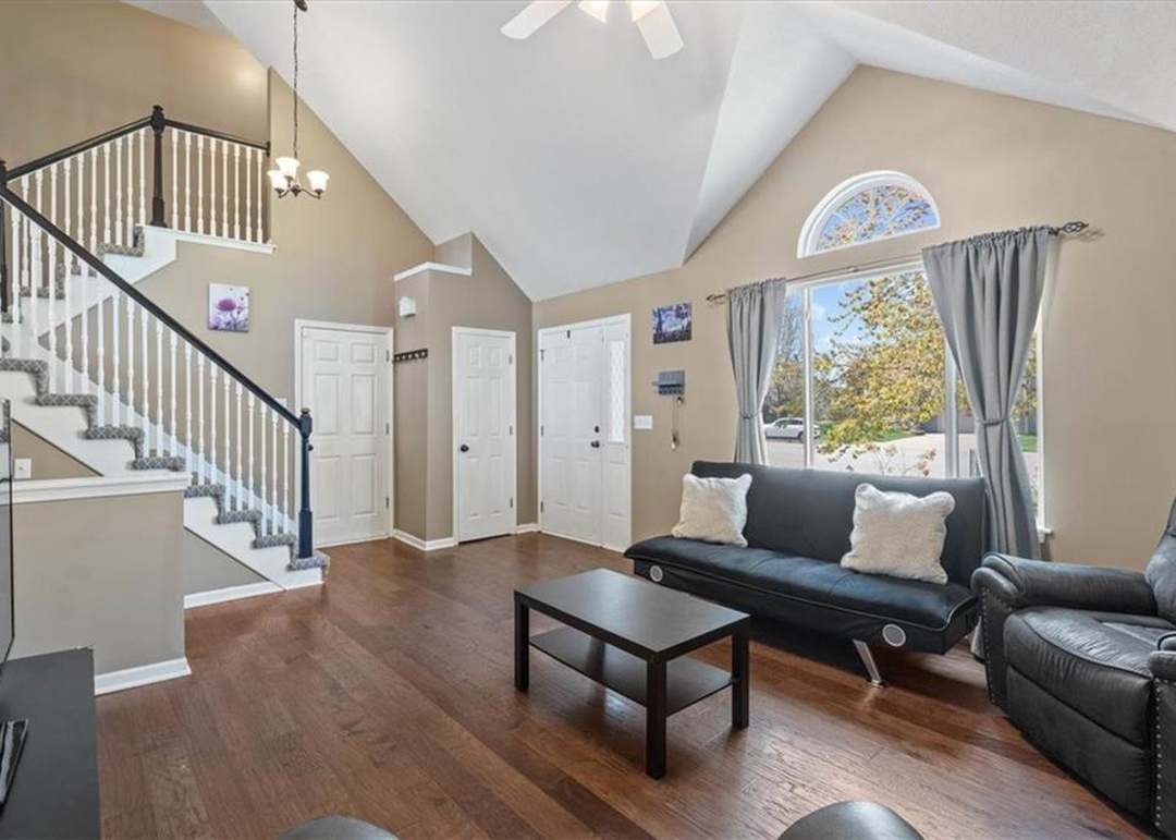 5533 Apache Court — photo 11