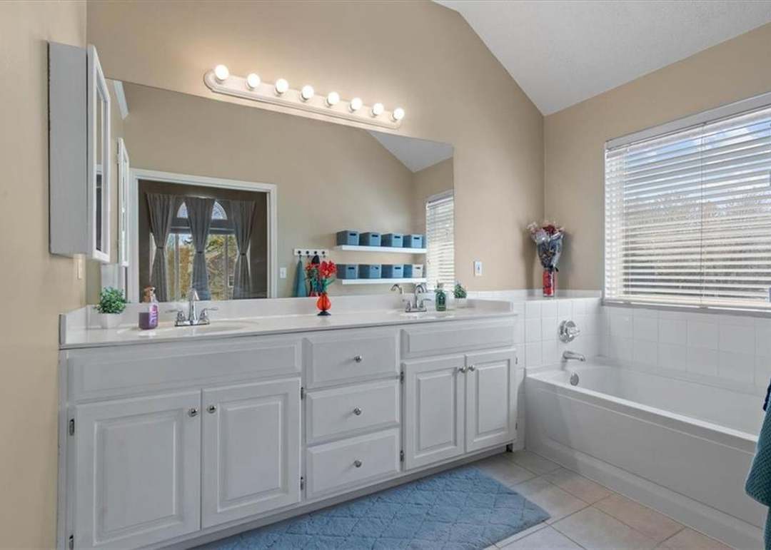 5533 Apache Court — photo 18