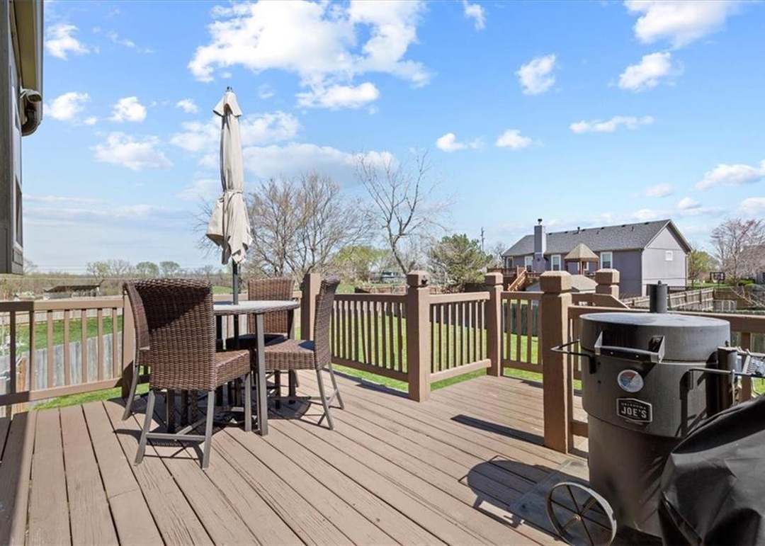 5533 Apache Court — photo 23