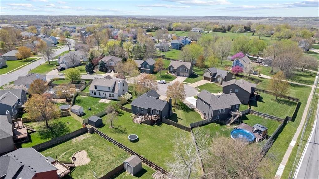 5533 Apache Court — photo 28