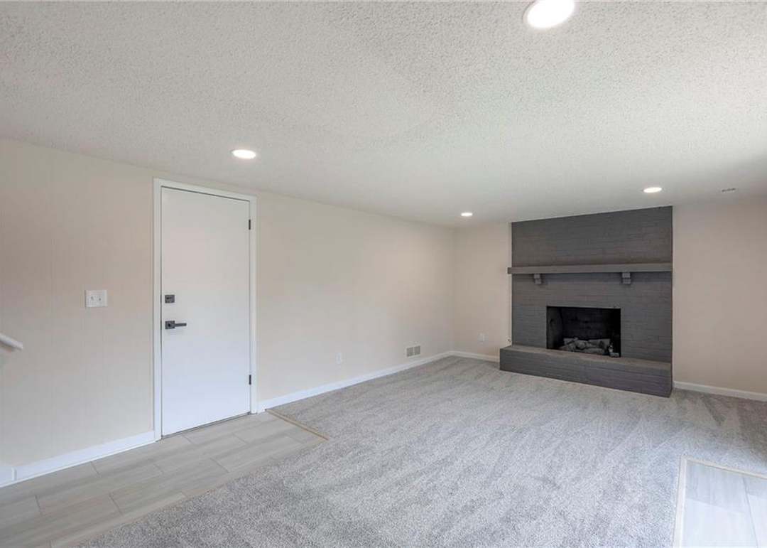 6900 E 140th Place — photo 28