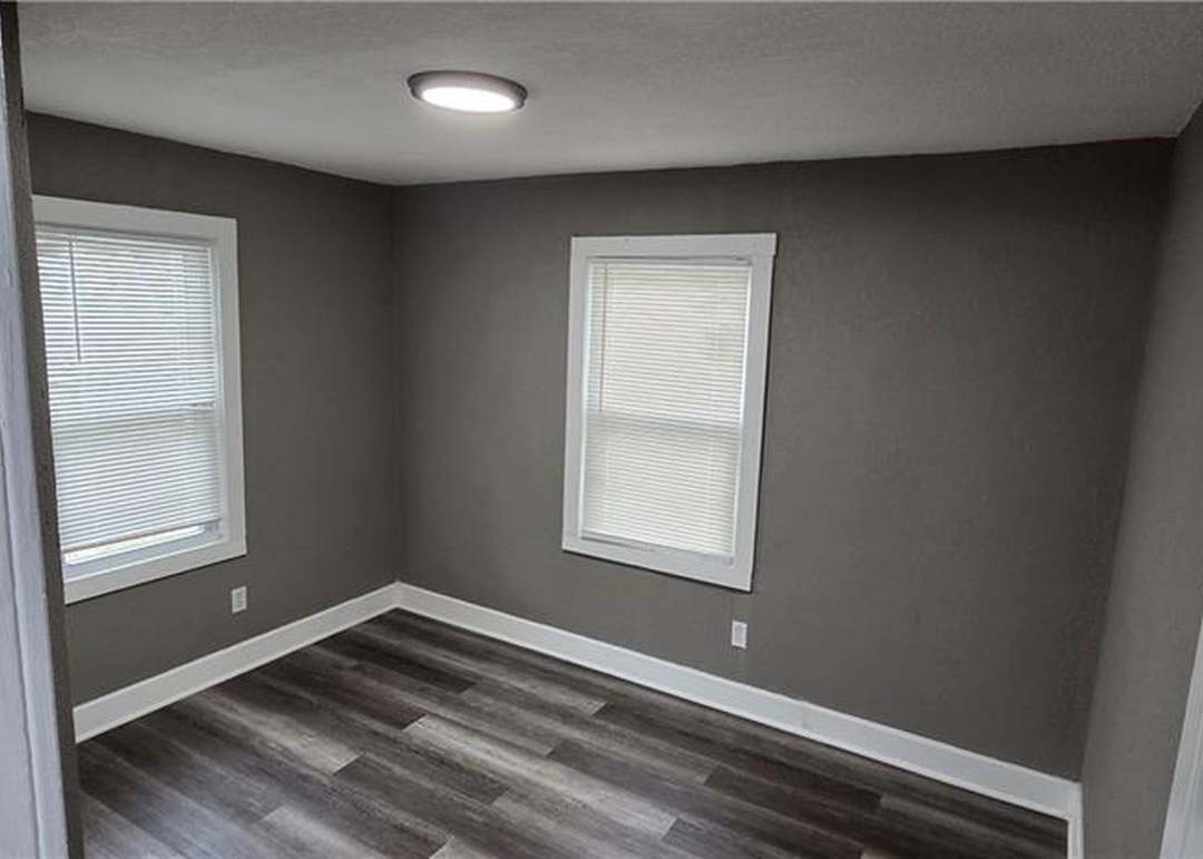 2810 Elmwood Avenue — photo 4