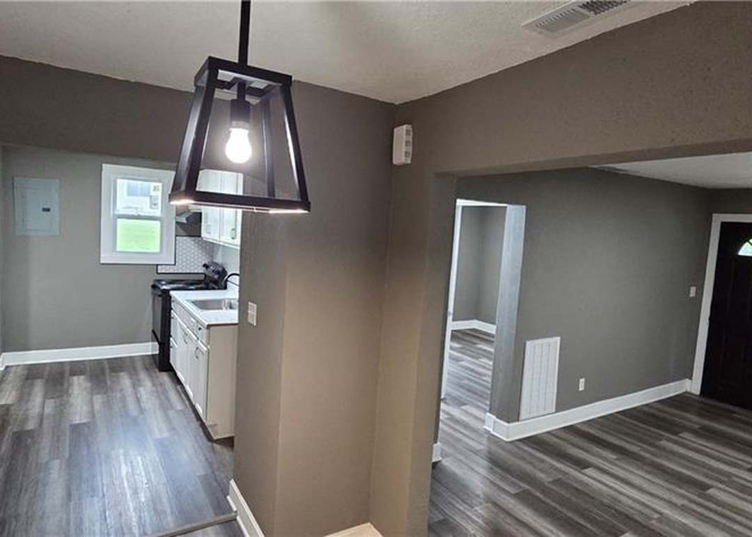 2810 Elmwood Avenue — photo 15