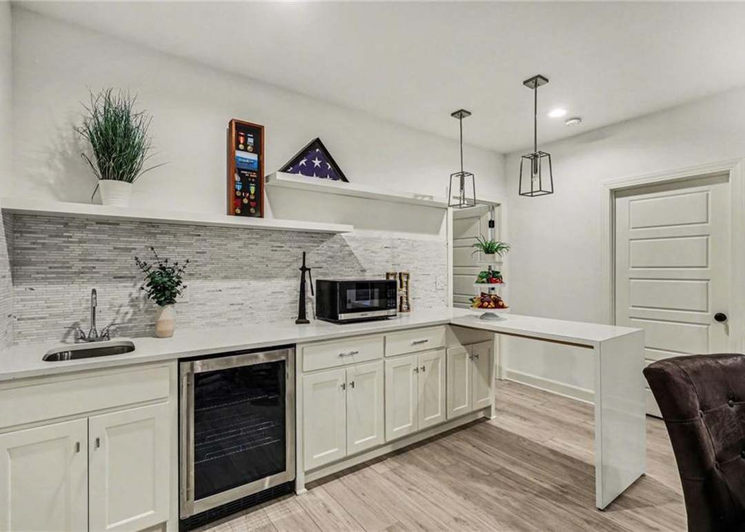 15945 W 165th Street — photo 32