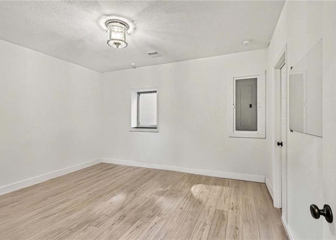 15945 W 165th Street — photo 33