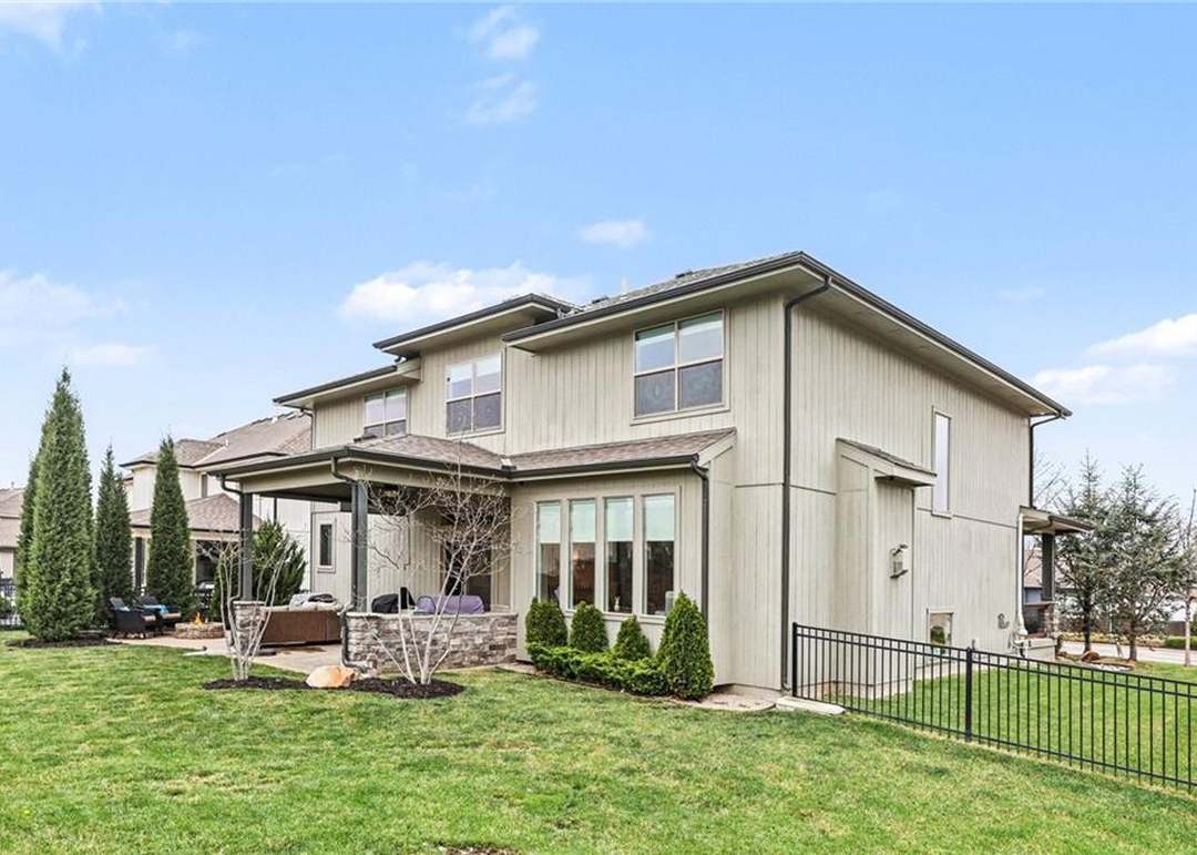 15945 W 165th Street — photo 35