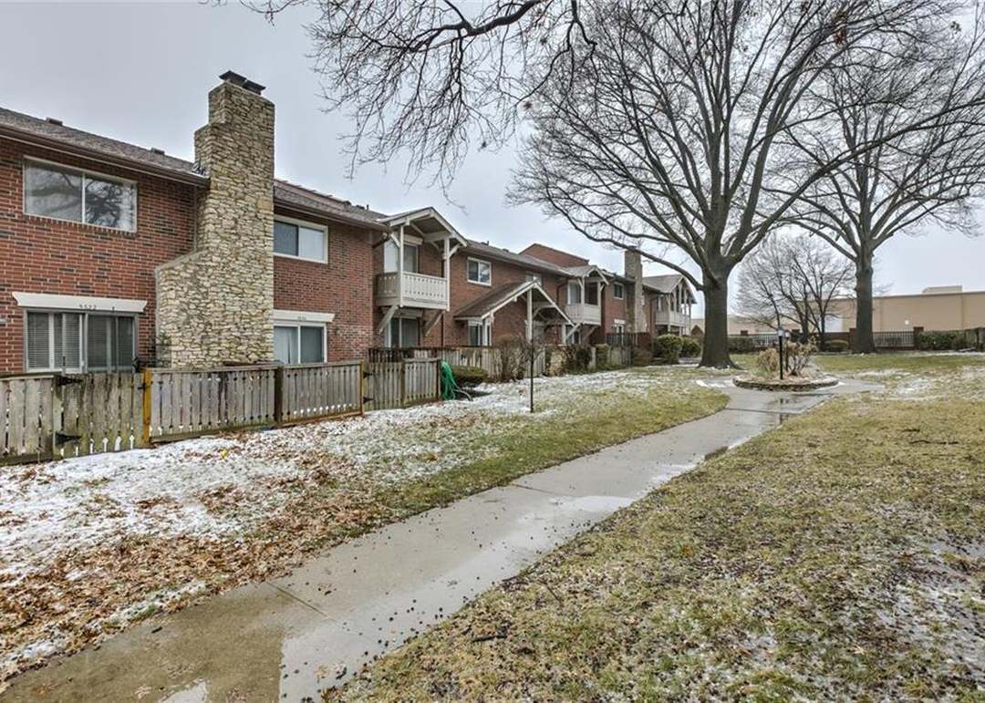 5632 W 97 Street — photo 24