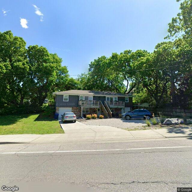 4909-4911 W Roe Lane — photo 1