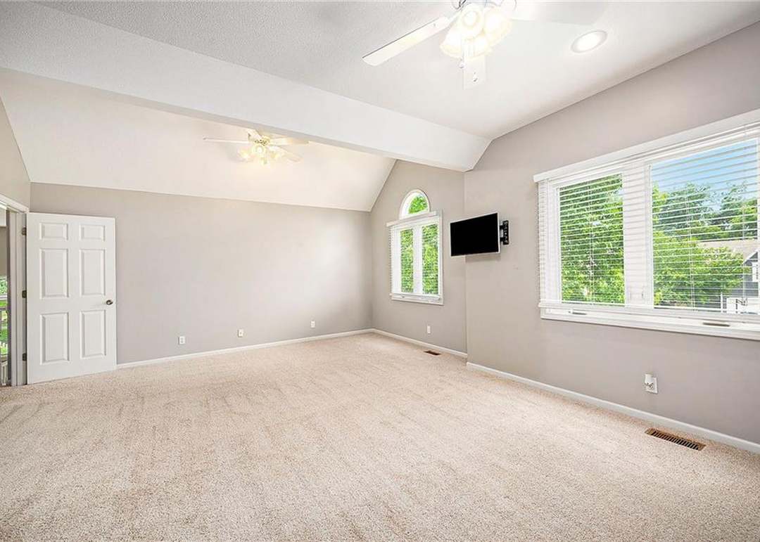 7224 Widmer Road — photo 14