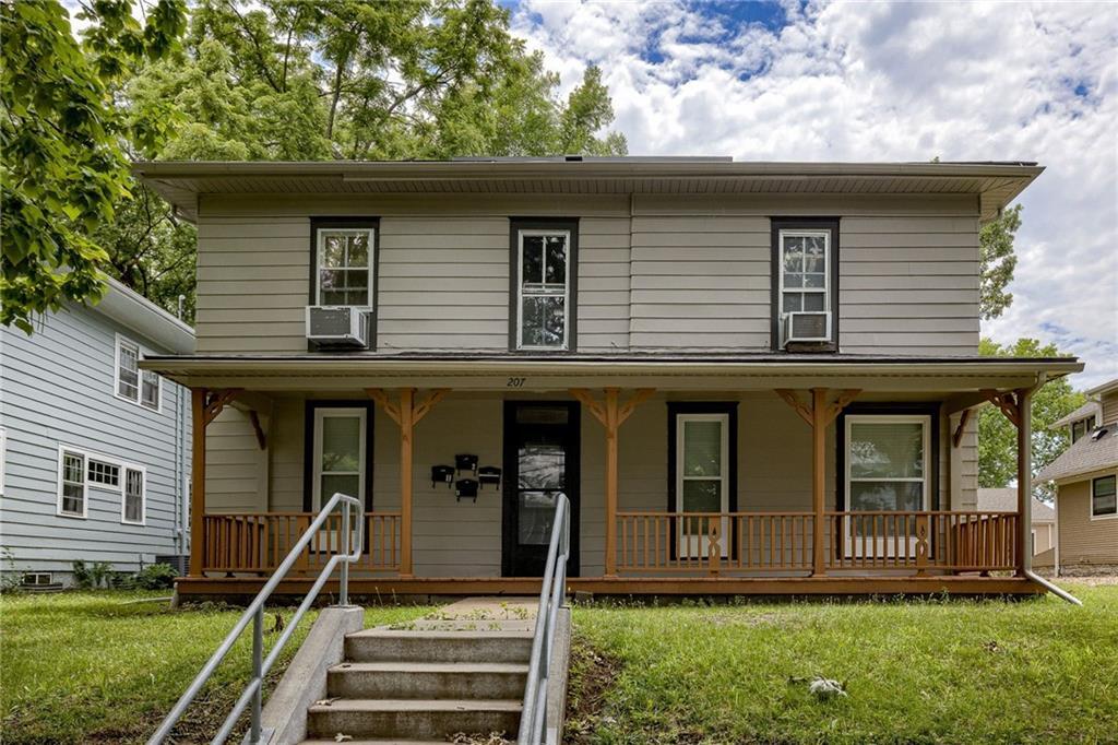 207 E Cedar Street — photo 1