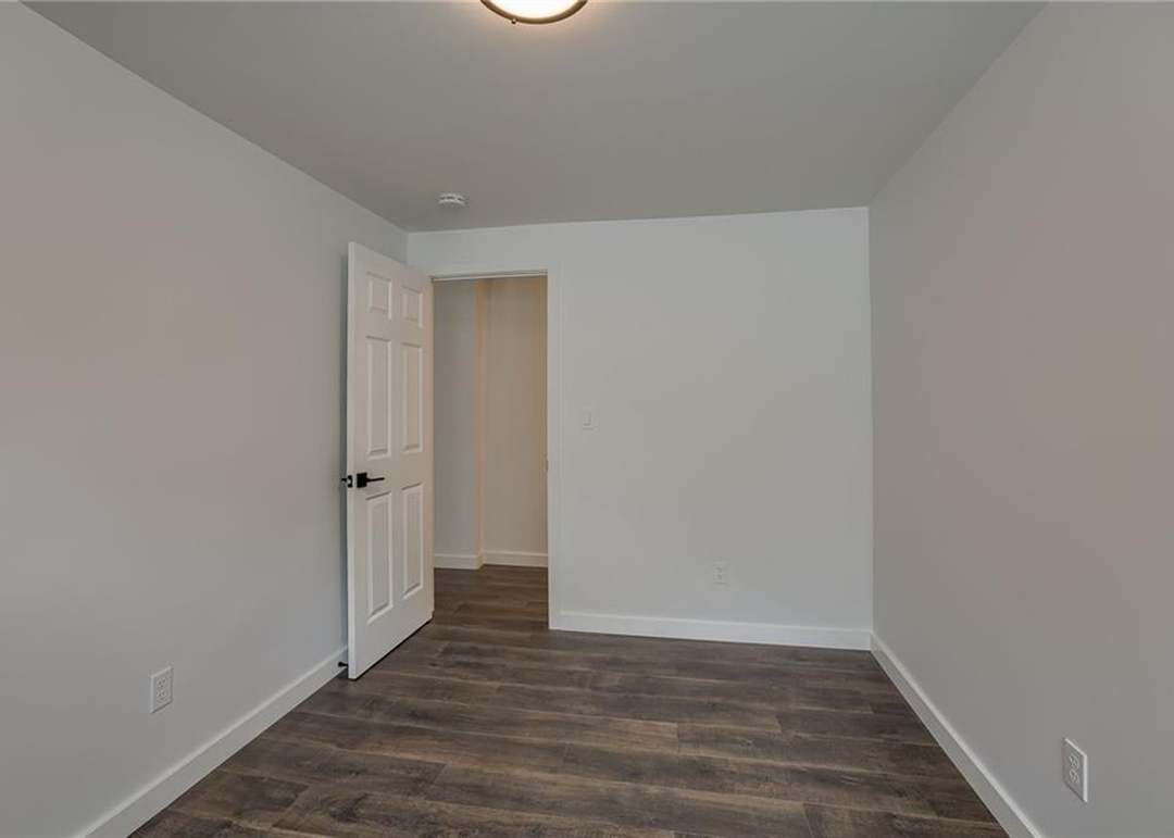 207 E Cedar Street — photo 19