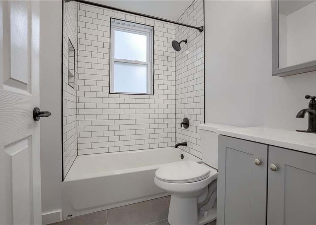 207 E Cedar Street — photo 23