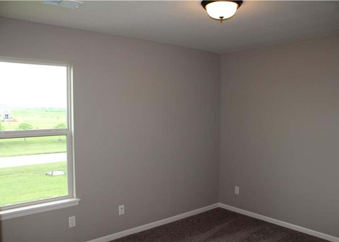 1513 SW Merryman Drive — photo 5