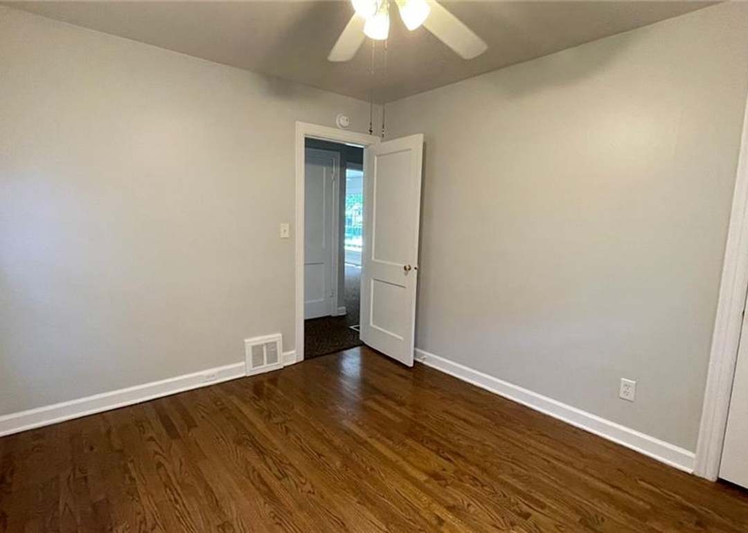 1408 W 28th Street S — photo 12